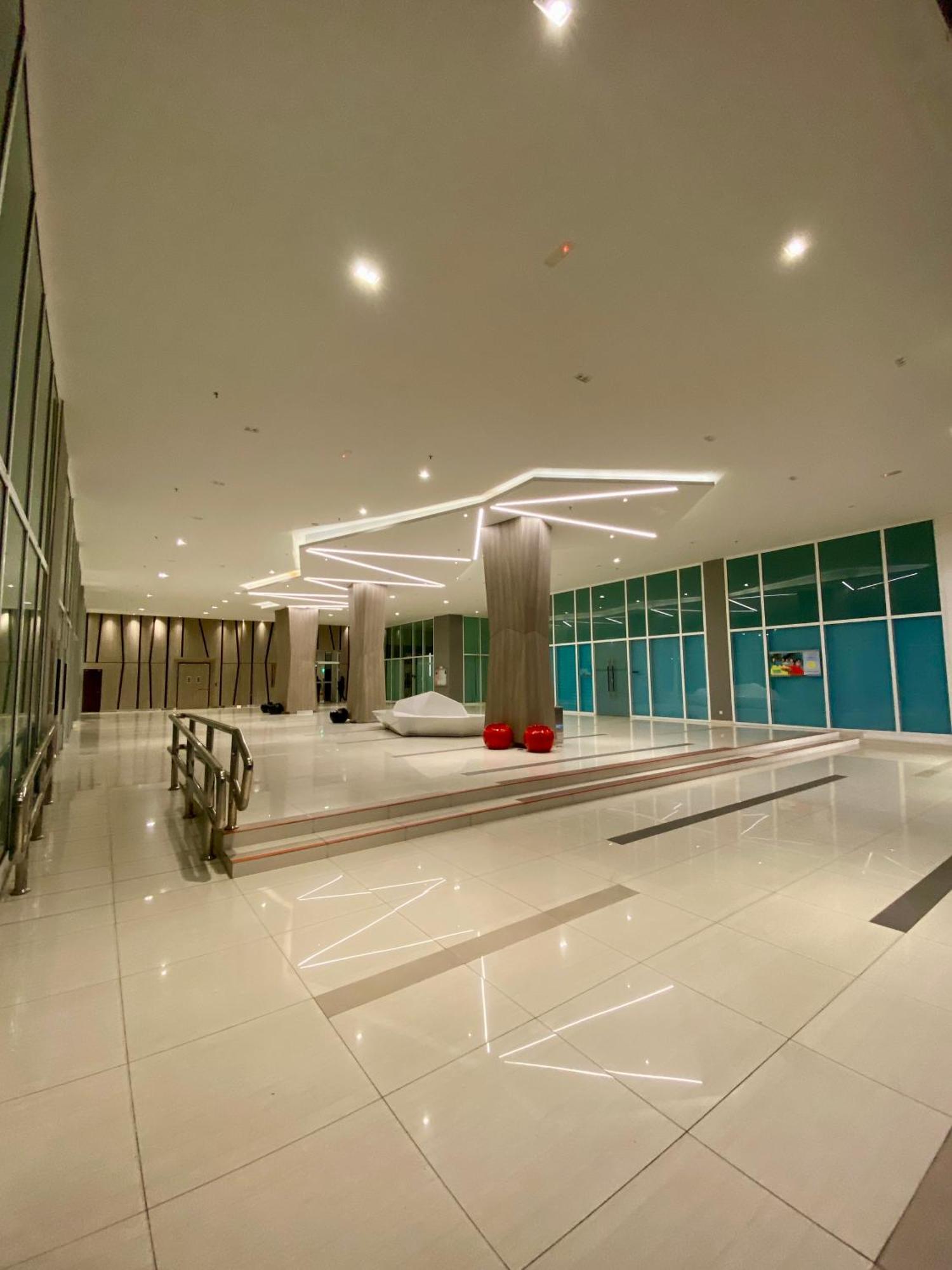 Infinite Pool! Room In Kuala Lumpur Exterior foto